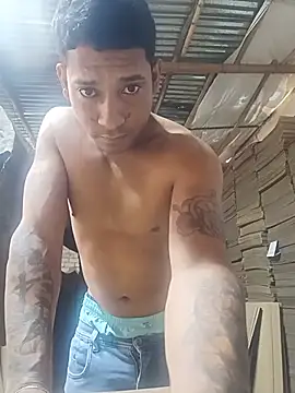 Show modela Petterleonel123 na web-kameri