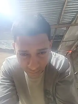 Petterleonel123 网络视讯表演