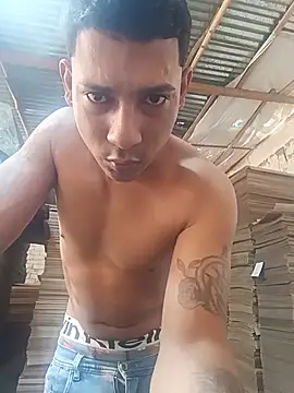 Petterleonel123 Show in webcam