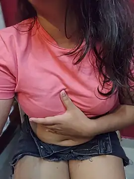 sluttytitties69 Webcam Show