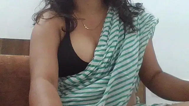 sluttytitties69's Webcam Show
