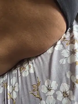 Show Webcam de sluttytitties69