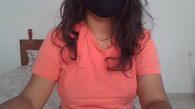 sluttytitties69 ওয়েবক্যাম শো