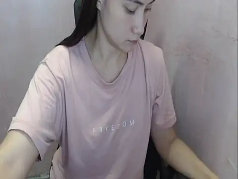 צ'אט XXX בשידור חי של xMystic_Realm