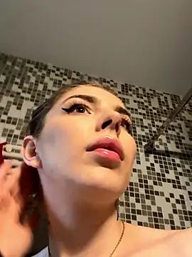 AishaDiamonds' Live XXX Chat