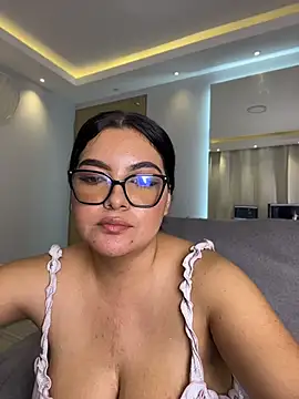 Shell__'s Live XXX Chat