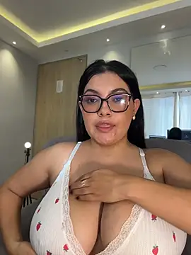 Shell__'s Live XXX Chat