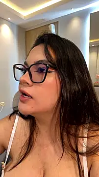 Shell__'s Live XXX Chat
