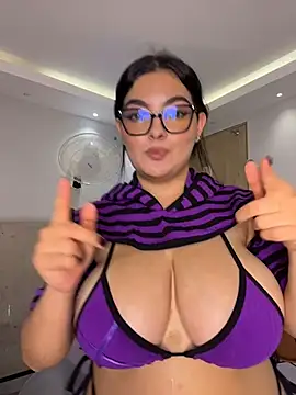 Shell__ Adlı Modelin Canlı XXX Sohbeti