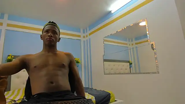 CloeHuffman's Webcam Show