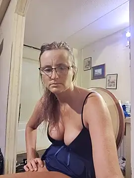Queenle91 Adlı Modelin Canlı XXX Sohbeti