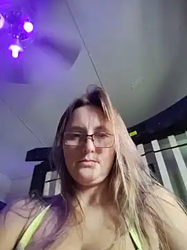 Queenle91 XXX чат на живо