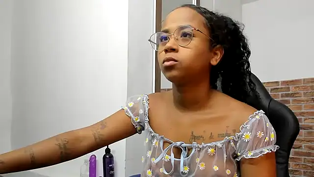 XXX chat uživo modela wizarpamela