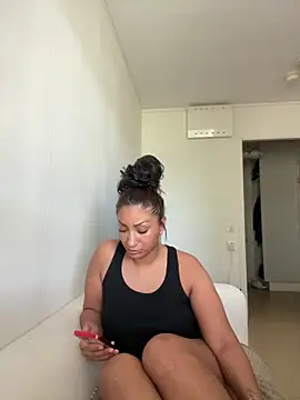 הופעת וובקאם של juicyprincess66