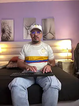 Dante_Goldtn Webbikameraesitys