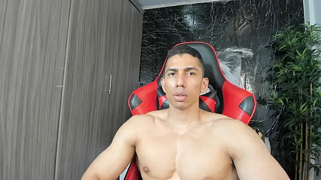 Erik_castle Live XXX-Chat
