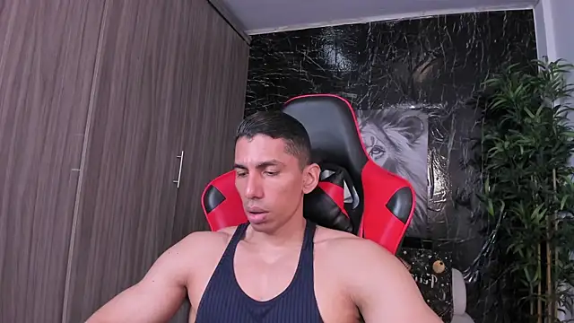 عرض كام Erik_castle