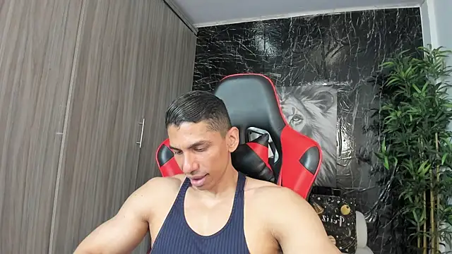 Erik_castle Adlı Modelin Web Kamerası Şovu
