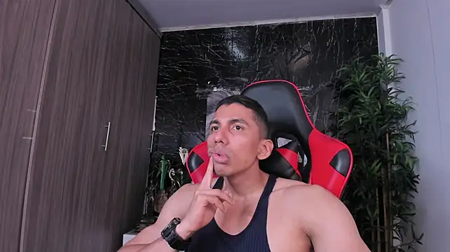 Erik_castle's Webcam Show