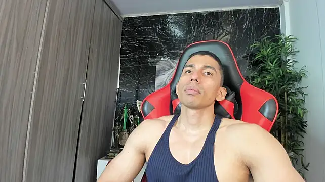 Erik_castle Webcam Show