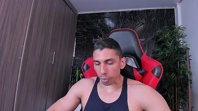 Erik_castle 网络视讯表演