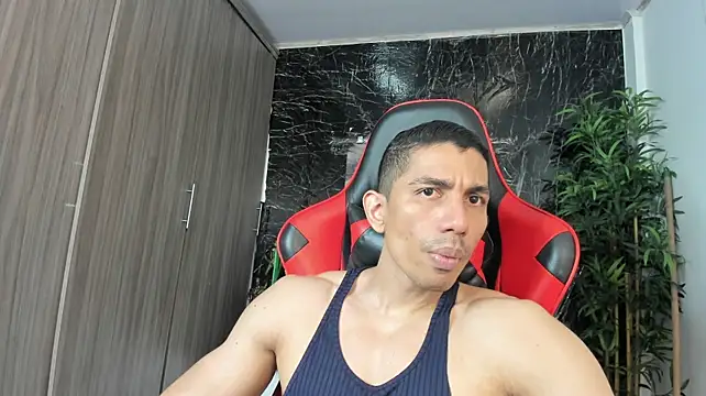 Erik_castle 网络视讯表演