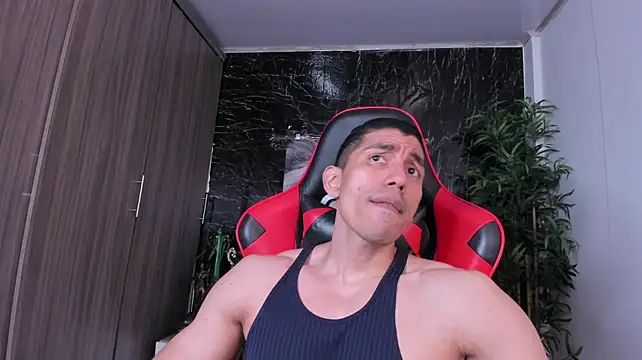 عرض كام Erik_castle