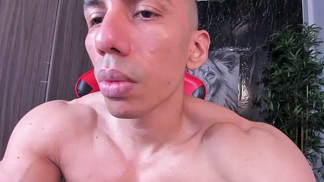 Erik_castle Pertunjukan Webcam