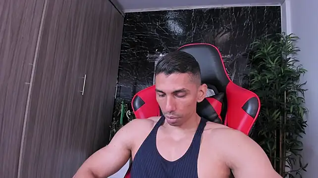 Erik_castle Webcam Show
