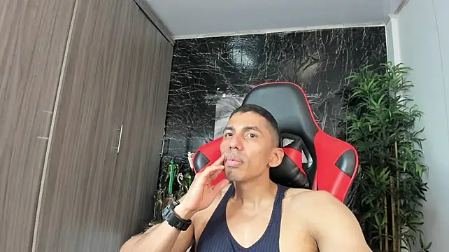 Erik_castle Webcamshow