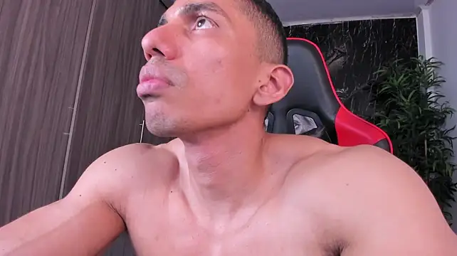 Erik_castle Webcamshow