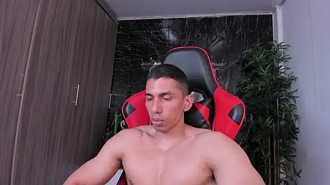 عرض كام Erik_castle