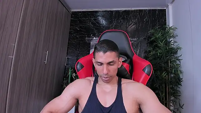 Chat XXX Live Erik_castle