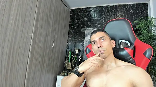 Erik_castle 网络视讯表演
