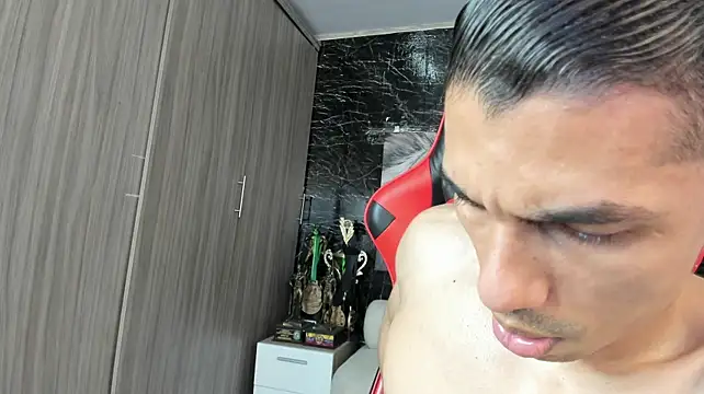 Show Webcam de Erik_castle
