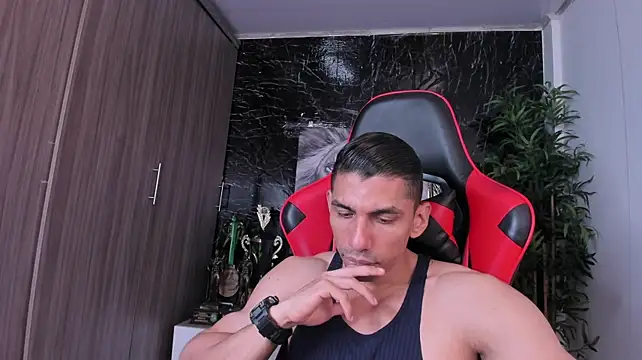 Erik_castle Webcam Show