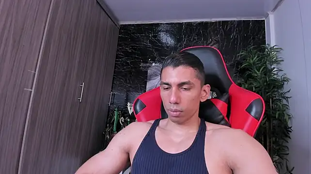 Erik_castle Show Webcam