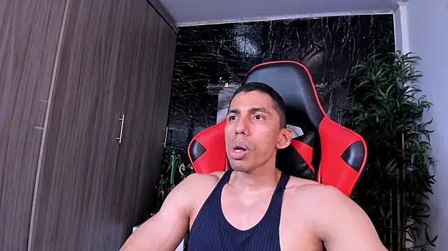 Erik_castle Шоу с уебкамера