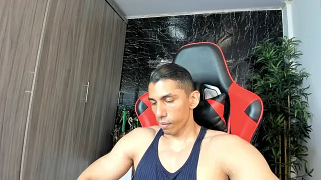 Erik_castle Pertunjukan Webcam