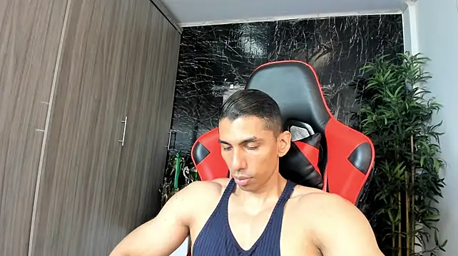 Erik_castle – webcam-show