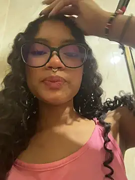 Bunny-fire Chat XXX in diretta