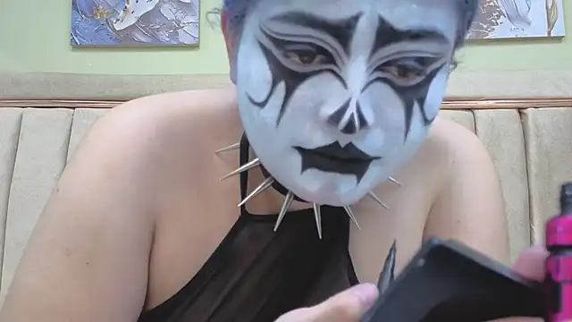 Czat XXX na żywo – Violeta_Tepes