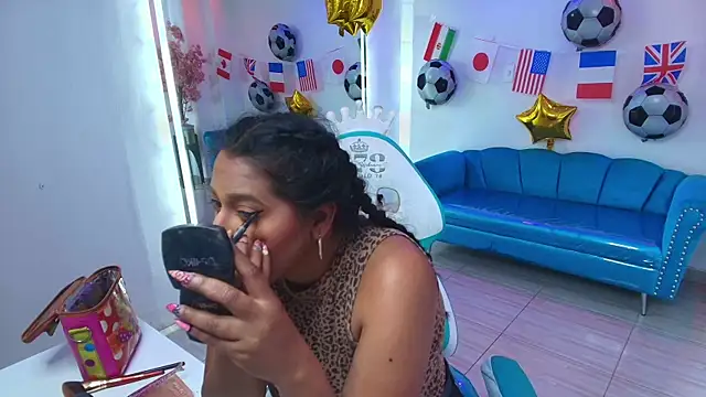 Isabella_rows' Live XXX Chat