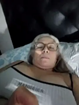 chanelsexx Webcam-Show