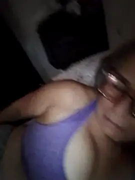 chanelsexx: διαδικτυακό σόου στην κάμερα