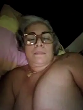 הופעת וובקאם של chanelsexx