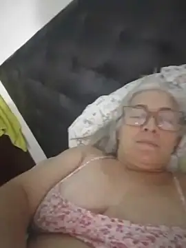 chanelsexx: διαδικτυακό σόου στην κάμερα