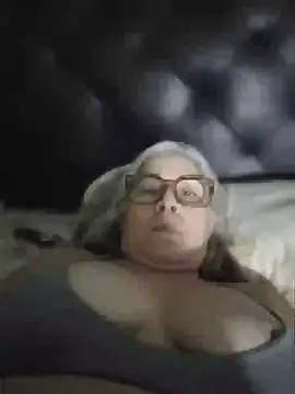 chanelsexx's Webcam Show