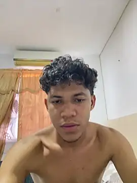 thecamilo Show in webcam
