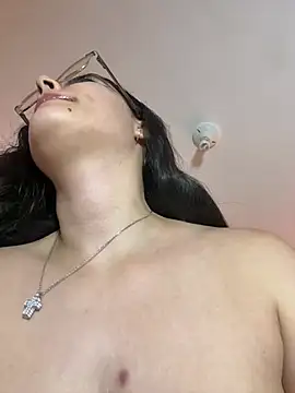 _Niah Chat XXX in diretta